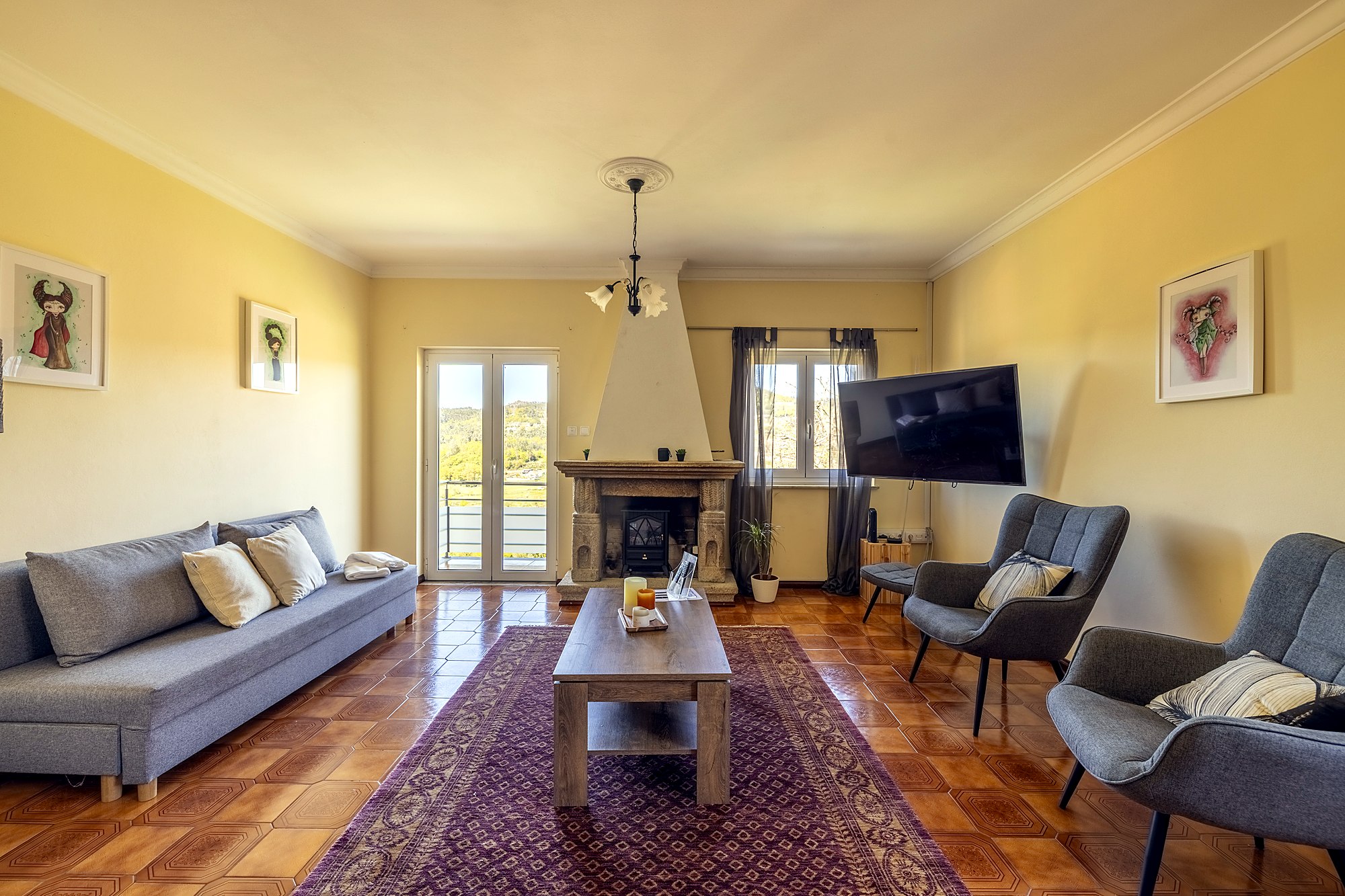 Outeiro 2 — salon